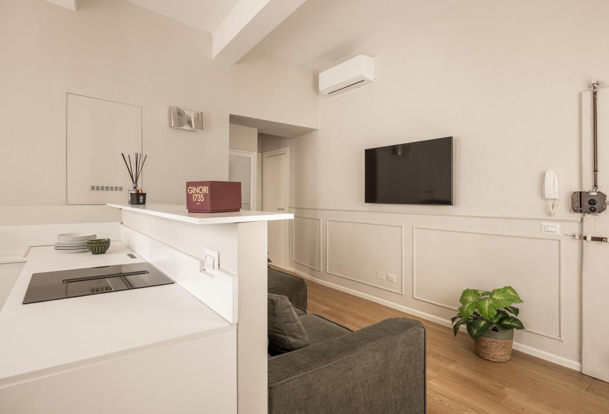Tornabuoni Place & Dream By Mmega
