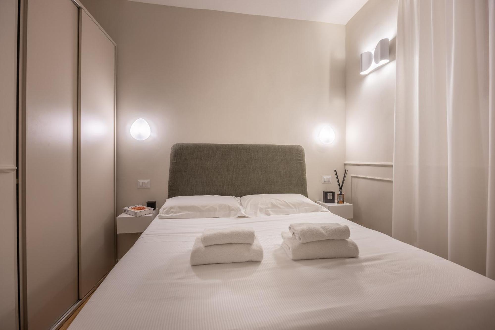 Tornabuoni Place & Dream By Mmega